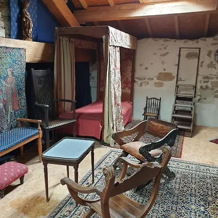 Partie De Chateau Du Xi Ieme A D'aude * Canet (Aude)