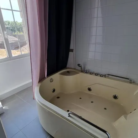 Villa Partie De Chateau Du Xi Ieme A D'aude
