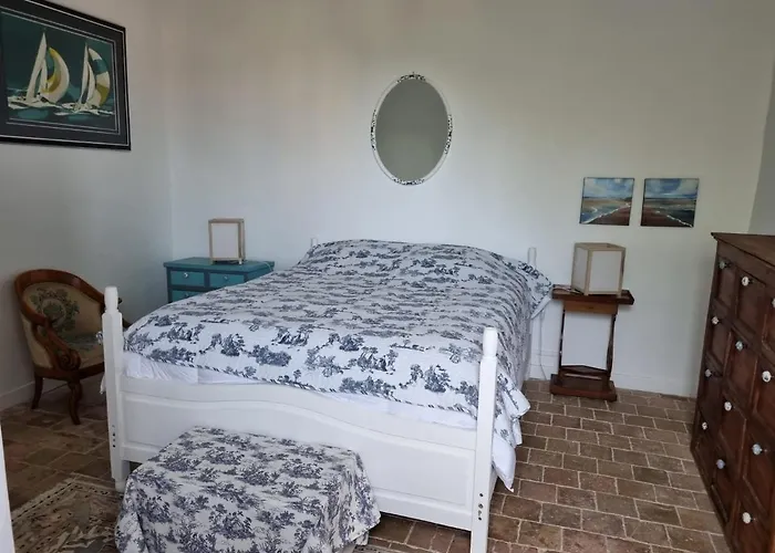 Partie De Chateau Du Xi Ieme A D'aude Canet (Aude)